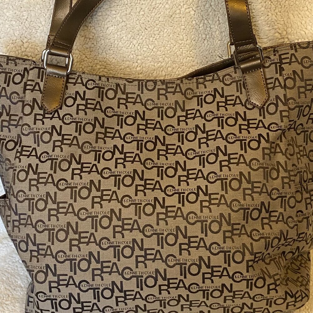 Kenneth Cole Large Tote - Picture 2 of 10